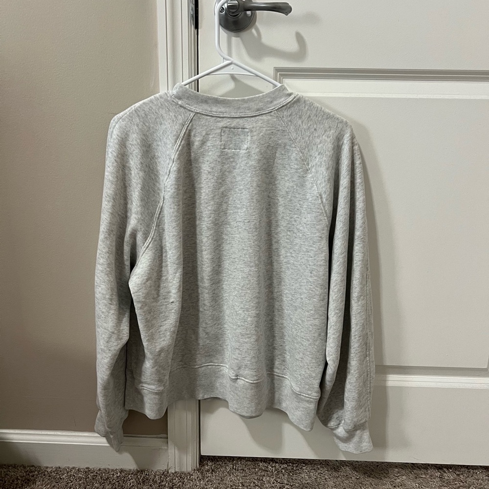 Abercrombie & Fitch Light Gray Pullover - Picture 3 of 3